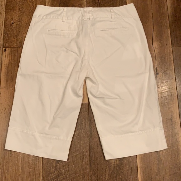White capris - Picture 2 of 3